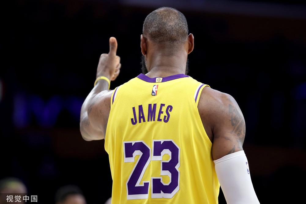 陷入困境 陷入困境