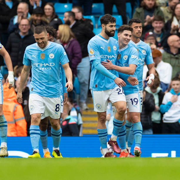 然在场上斗 然在场上斗