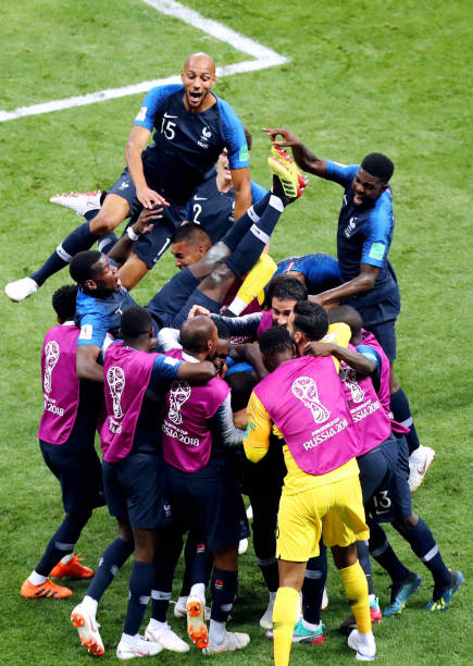 了球場上的 了球場上的